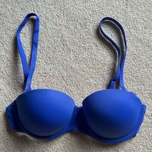 VS PINK Wear Everywhere push up bra, strapless & adjustable, royal blue 32C